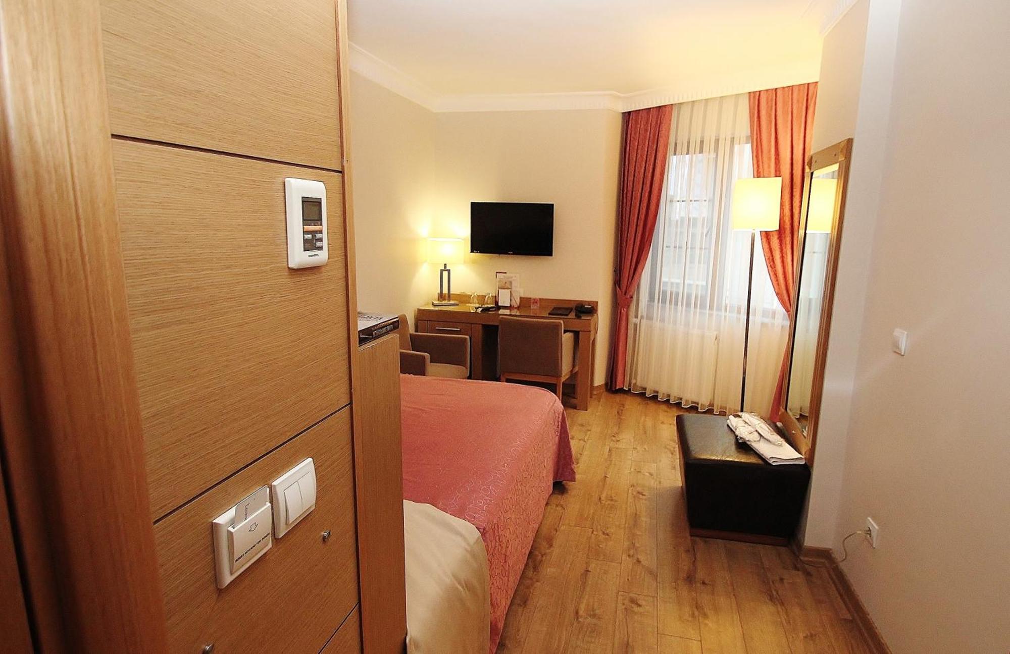 Levent Hotel Стамбул Экстерьер фото